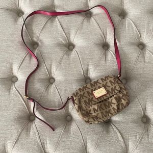 Michael Kors Signature Logo Mini Bag